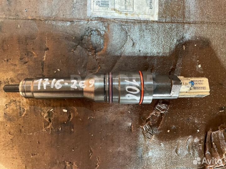 Форсунка топливная DAF XF 106 2018 2047600