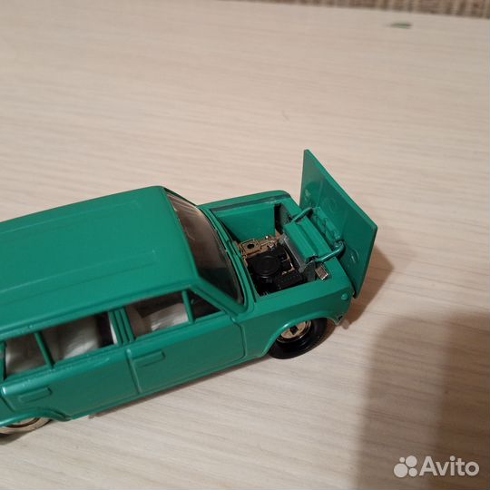 Модель автомобиля Жигули 2102