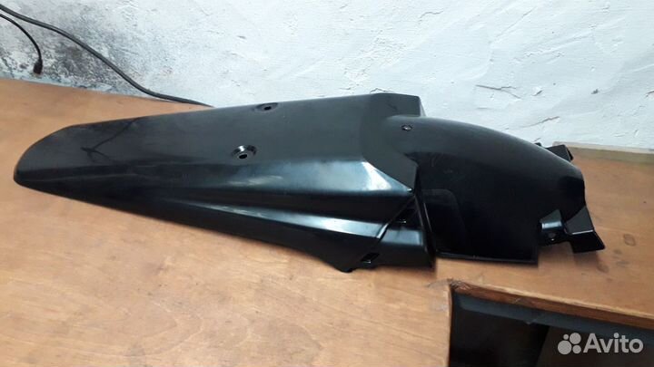 Крыло заднее