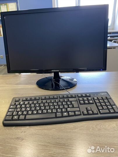 Монитор Samsung LS24D322HSO