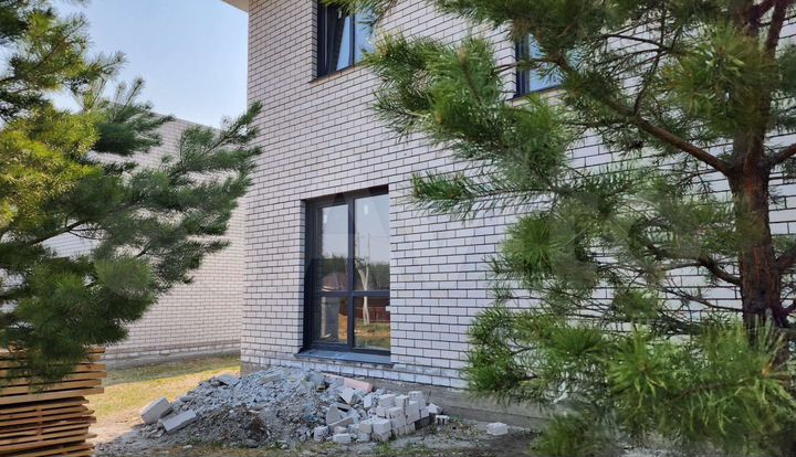 Дом 111 м² на участке 5 сот.