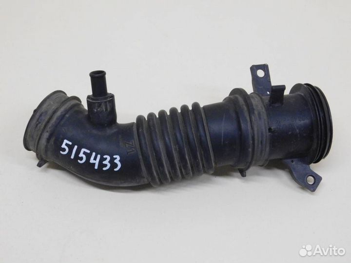 Патрубок воздушного фильтра Toyota Corolla E150 20