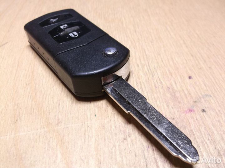 Mazda выкидной чип ключ 3 кнопки Visteon N 41522