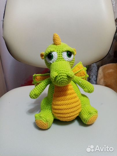 Дракончик вязанный