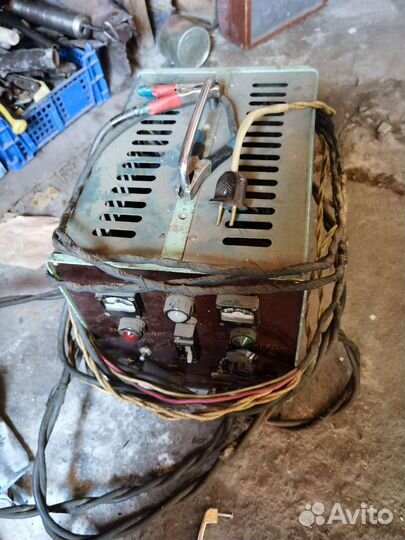 Пускозарядное устройство 12 24 вольт