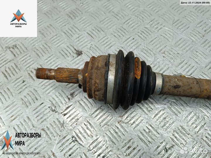 Полуось передняя правая (приводной вал, ШРУС)