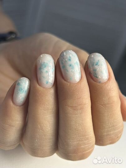 Маникюр с покрытием гель-лаком