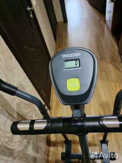 Эллиптический тренажер torneo