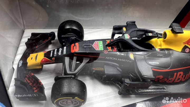 Red Bull Racing F1 Team RB14 #3 Daniel Ricciardo