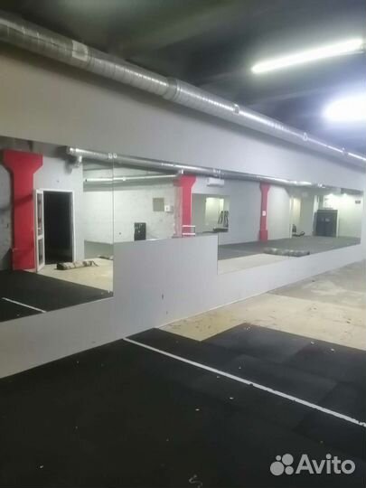 Зеркало настенное