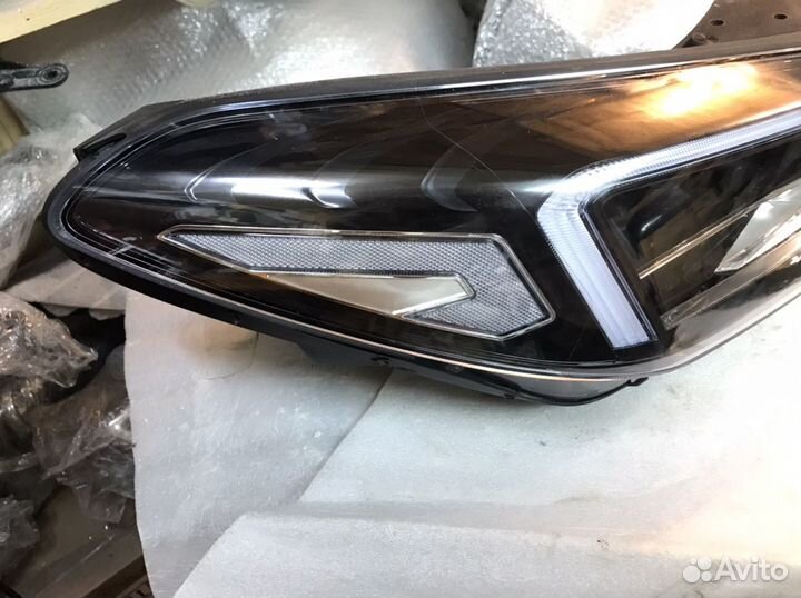 Фара левая и правая Hyundai Tucson 3 LED
