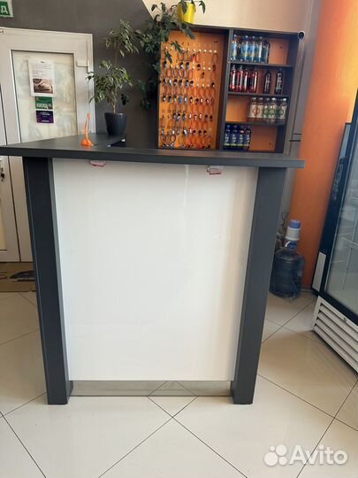 Ключница и витрина. Цена за оба изделия