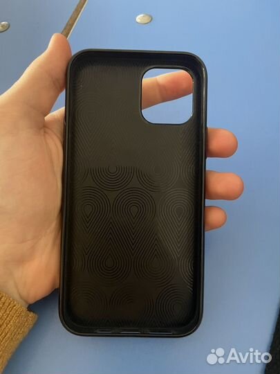 Чехол на iPhone 12