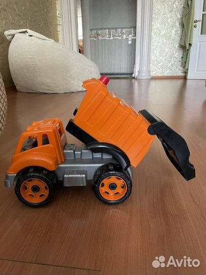 Мусоровоз игрушка