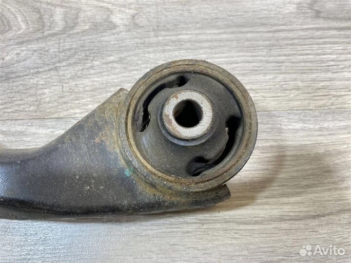 Рычаг передний левый Киа Сид 1