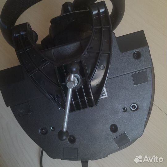 Игровой руль Thrustmaster T300