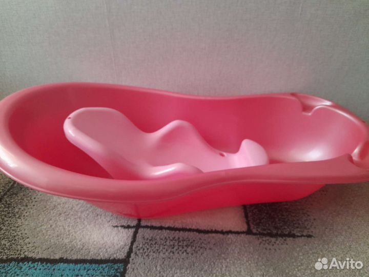 Ванночка для купания с горкой