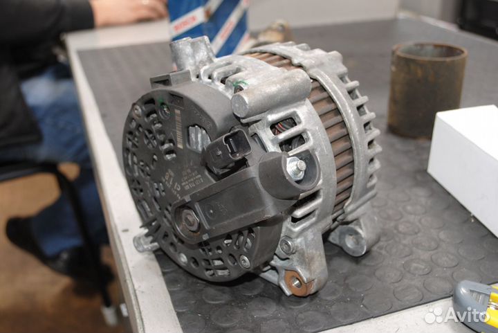 Генератор Citroen C5, Peugeot 407 2.7 HDi б/у