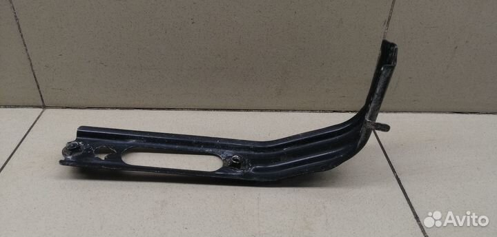 Кронштейн (сопут. товар) Hi Lux 2015