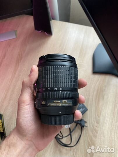 Фотоаппарат Nikon d3000 с двумя объективами