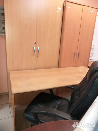 Стол,тумба,кресло,шкаф