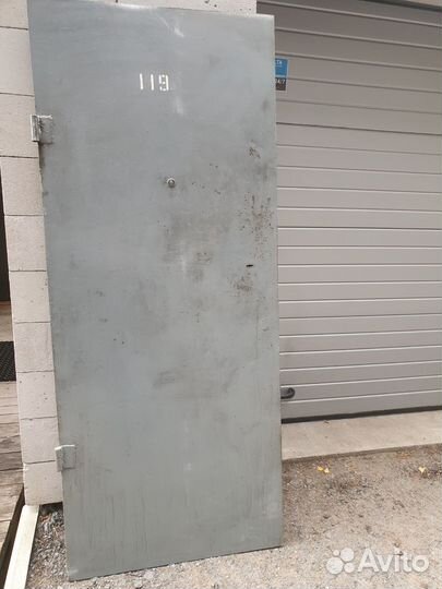 Металлическая дверь бу