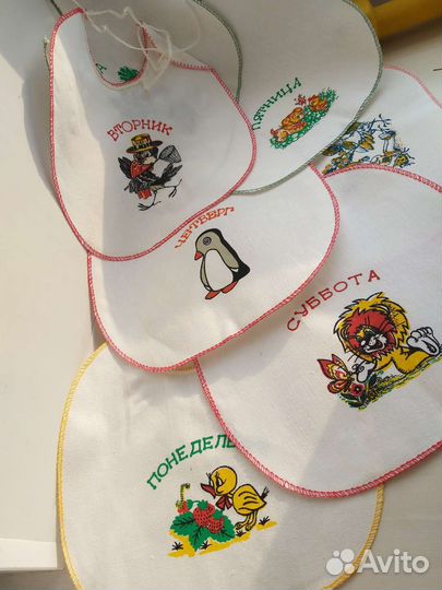 Слюнявчики новые