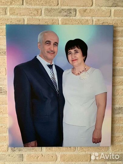 Портрет на холсте