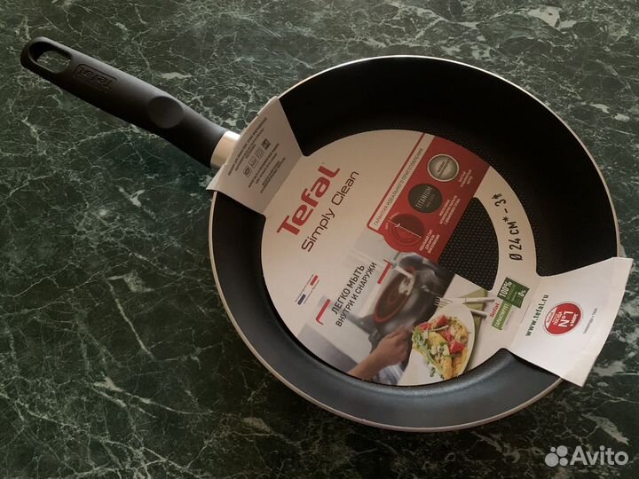Сковорода Tefal Simply Clean 24 см Новая