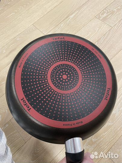 Антипригарная сковорода с крышкой Tefal 26 cM