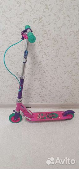 Самокат Axelo для девочки в идеальном состоянии