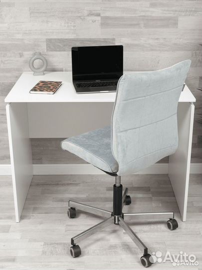 Кресло серо-голубое