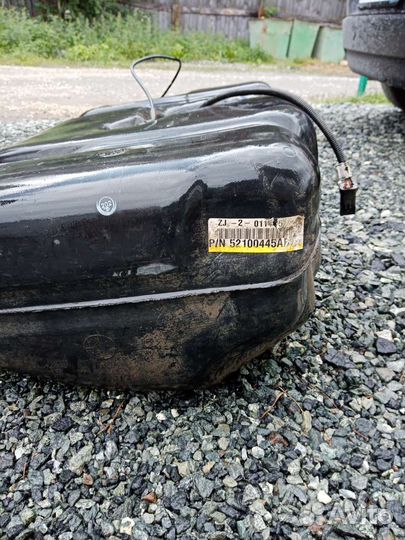 Топливный бак джип гранд чероке снасосом