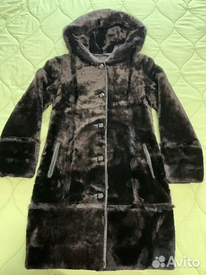 Шуба мутоновая с капюшоном