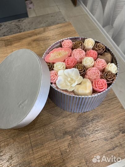 Шоколадные наборы, букеты