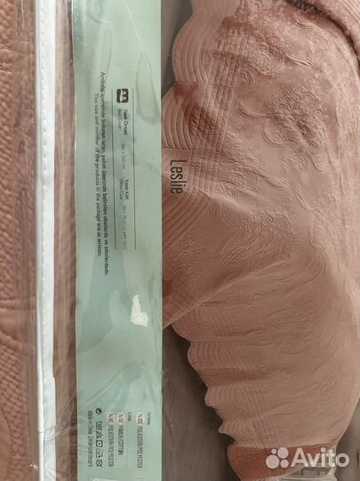 Покрывало на кровать и 2 наволочки