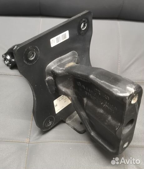 Mercedes v167 gle кронштейн фаркопа правый задний