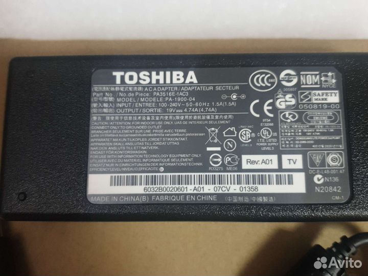 Блок питания для ноутбука Toshiba 19V-4.74A 90W