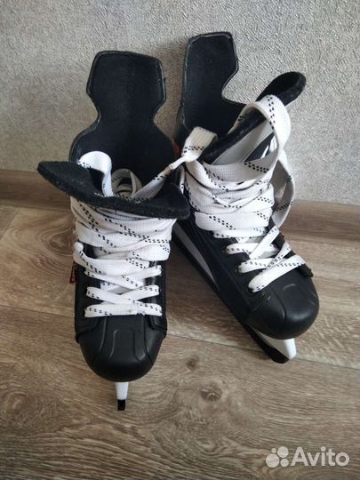 Коньки хоккейные Action 34р