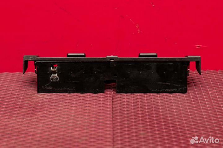 Дефлектор Mercedes E200 W124 M102 1990