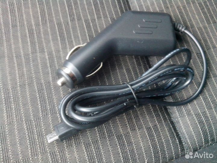 Автомобильное зарядное устройство для телефона нов