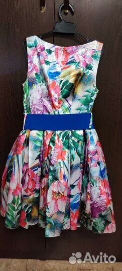 Нарядное платье 5-7лет