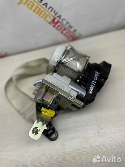 Ремень безопасности передний правый Mercedes SL R2