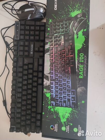 Игровая клавиатура с подсветкой и мышь