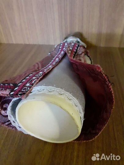 Кукла фарфоровая