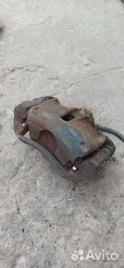 Суппорт правый Суппорта Форд Мондео 3