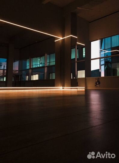 Аренда зала c зеркалами