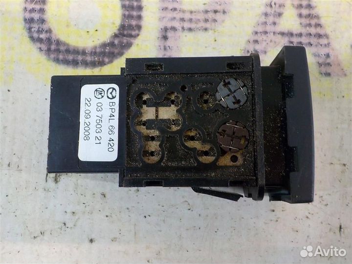 Кнопка обогрева сидений Mazda Mazda 3 (BK) 2002-2
