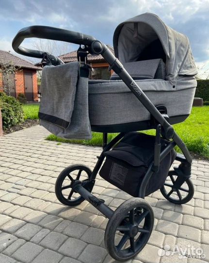 Коляска roan bloom 2 в 1