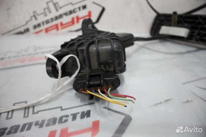 Педаль газа педаль подачи топлива toyota mark X GRX120 GRX121 GRX125 7812022480